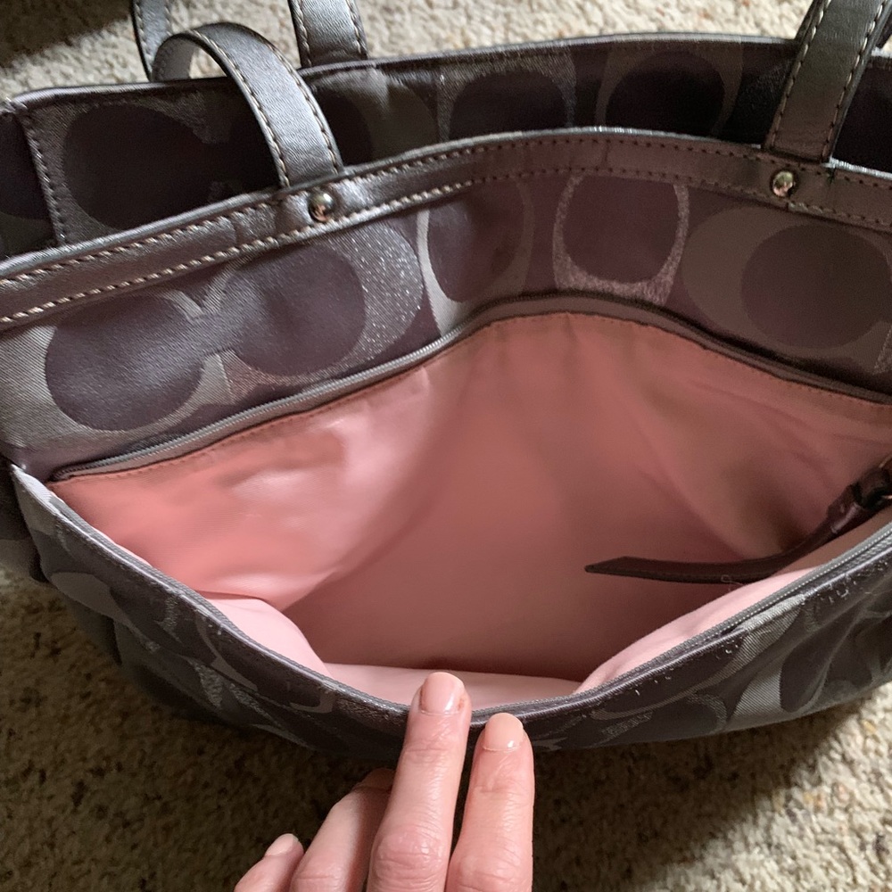 Coach Brand Diaper Bag Carry All and Wallet - Picture 2 of 7